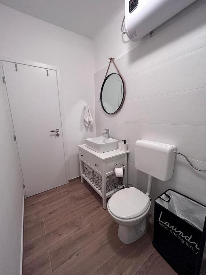 Holiday Home Omisalj Ngoại thất bức ảnh