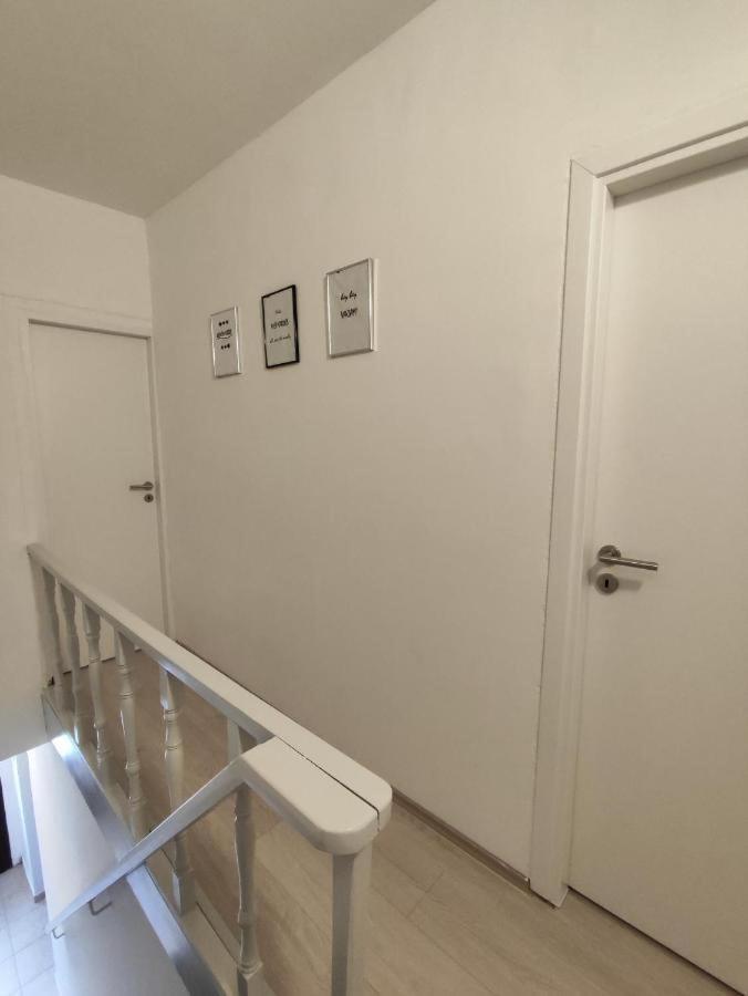 Holiday Home Omisalj Ngoại thất bức ảnh