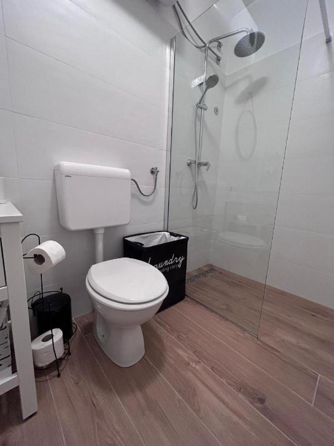 Holiday Home Omisalj Ngoại thất bức ảnh